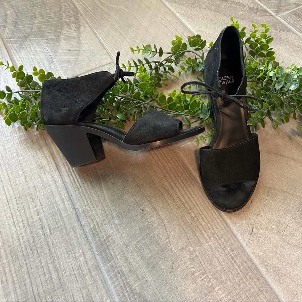 Eileen Fisher Black Leather Heels ties at the Ankle size 7.5